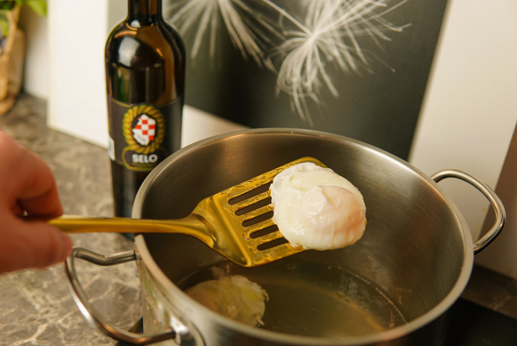 Can I Poach My Eggs in Olive Oil?